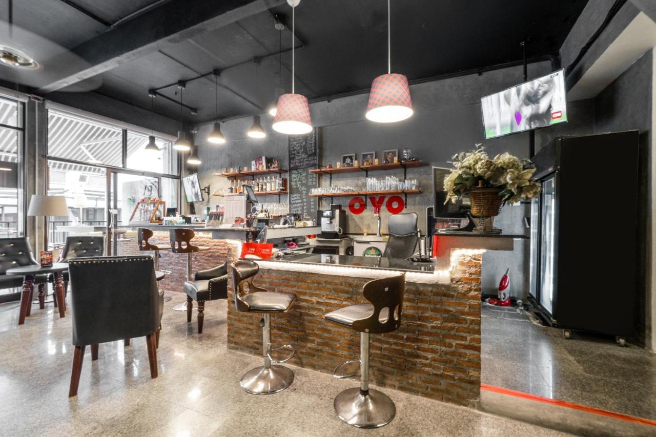 Oyo 960 The Urban Age Deluxe Ξενοδοχείο Μπανγκόκ Εξωτερικό φωτογραφία